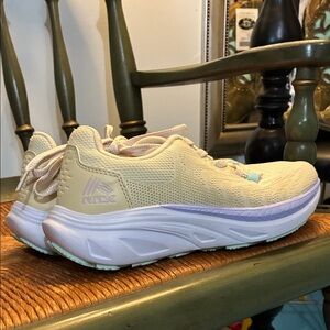 Reebok Cream and White Athletic Shoes